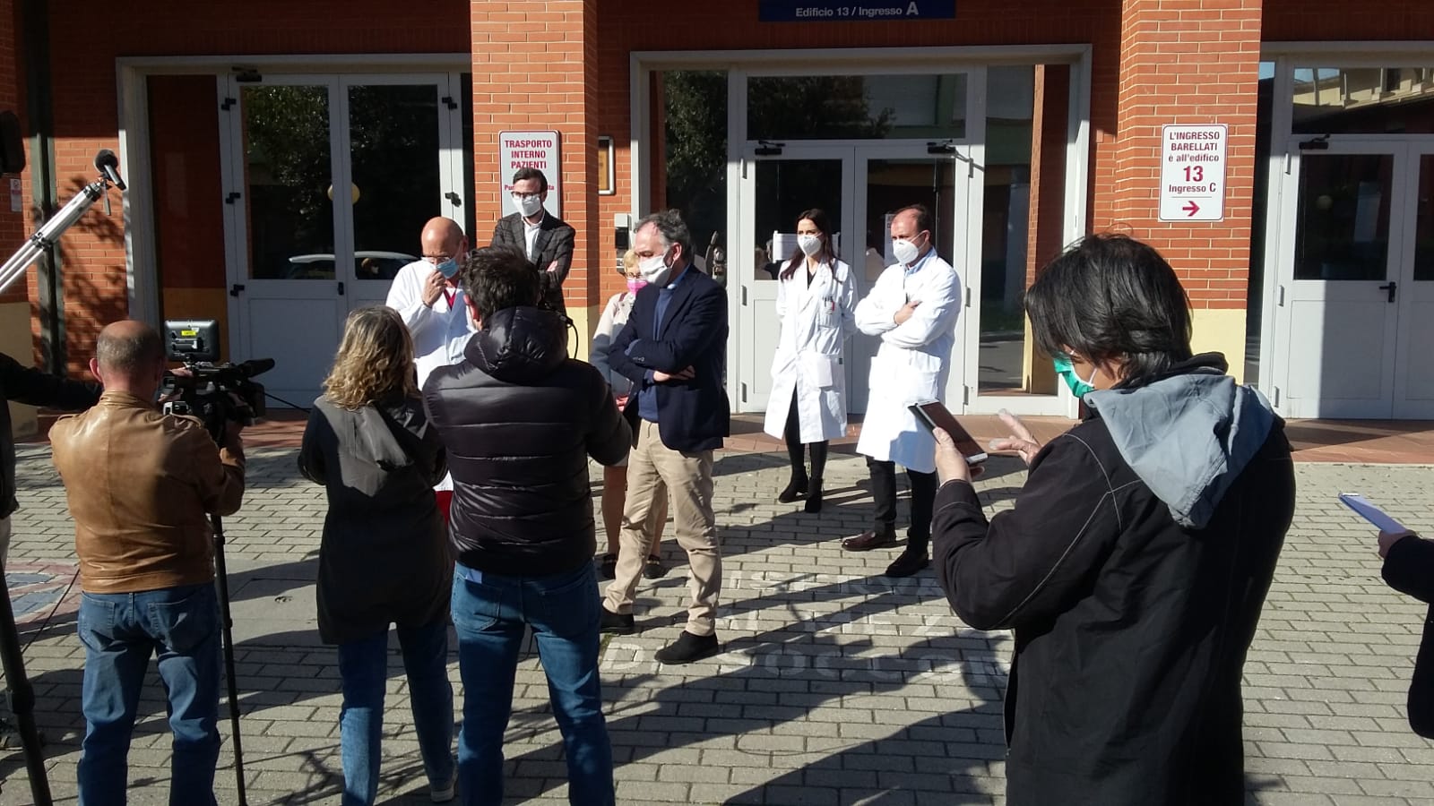 Immagine Coronavirus, plasma dai guariti per curare malati critici. Aoup capofila sperimentazione